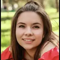 Emily T., 41 – Chicago, IL